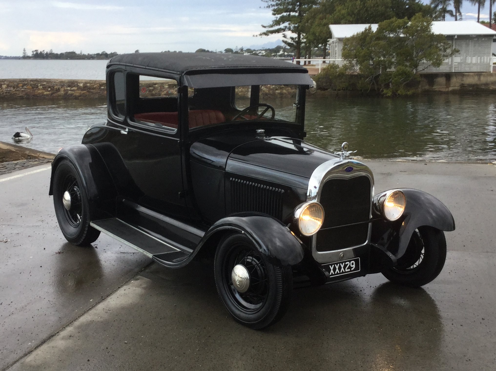 1928-ford-model-a-coupe-front